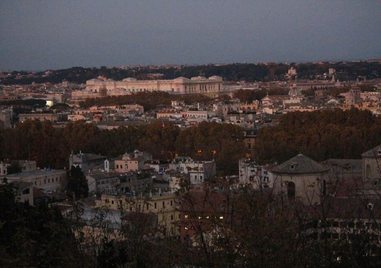 Vatican In The Moonlight Apartment Roma Eksteriør bilde
